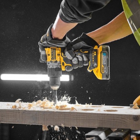 Pack Perceuse-visseuse DCD805 + Visseuse à chocs DCF850 DEWALT
