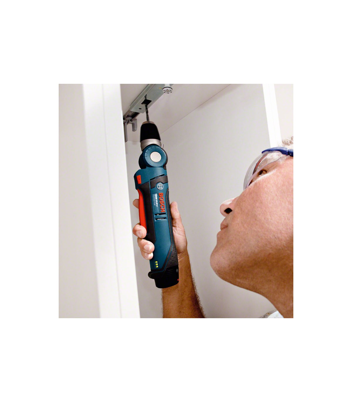 Perceuse d’angle GWB 12V-10 Click & Go + 2 batteries 12V 6 Ah + chargeur GAL 12V-40 BOSCH