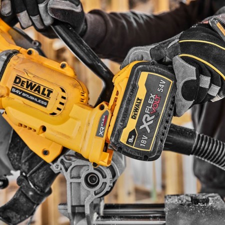 Scie à onglet radiale Ø 305 mm DCS781 DEWALT