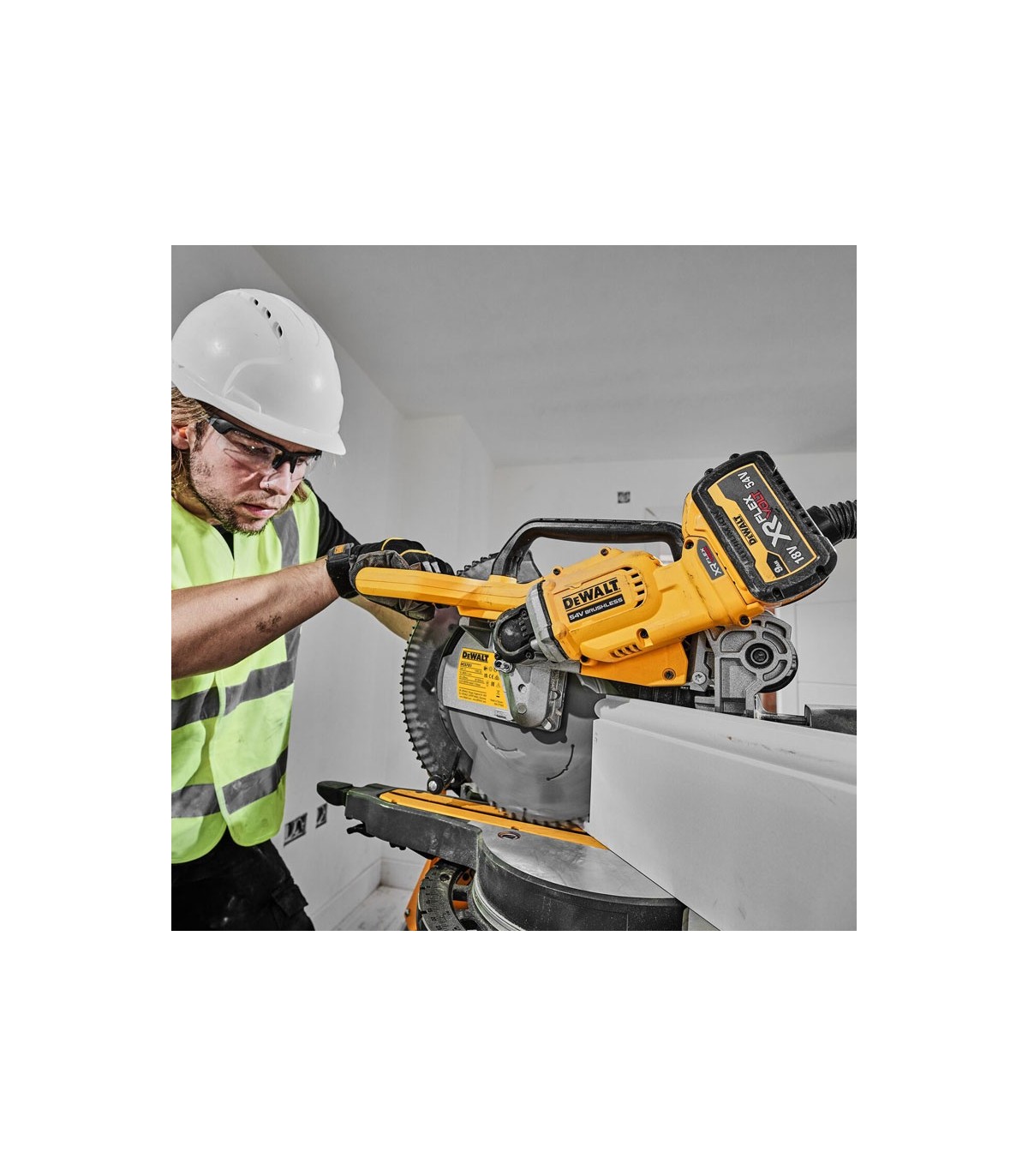 Scie à onglet radiale Ø 305 mm DCS781 DEWALT