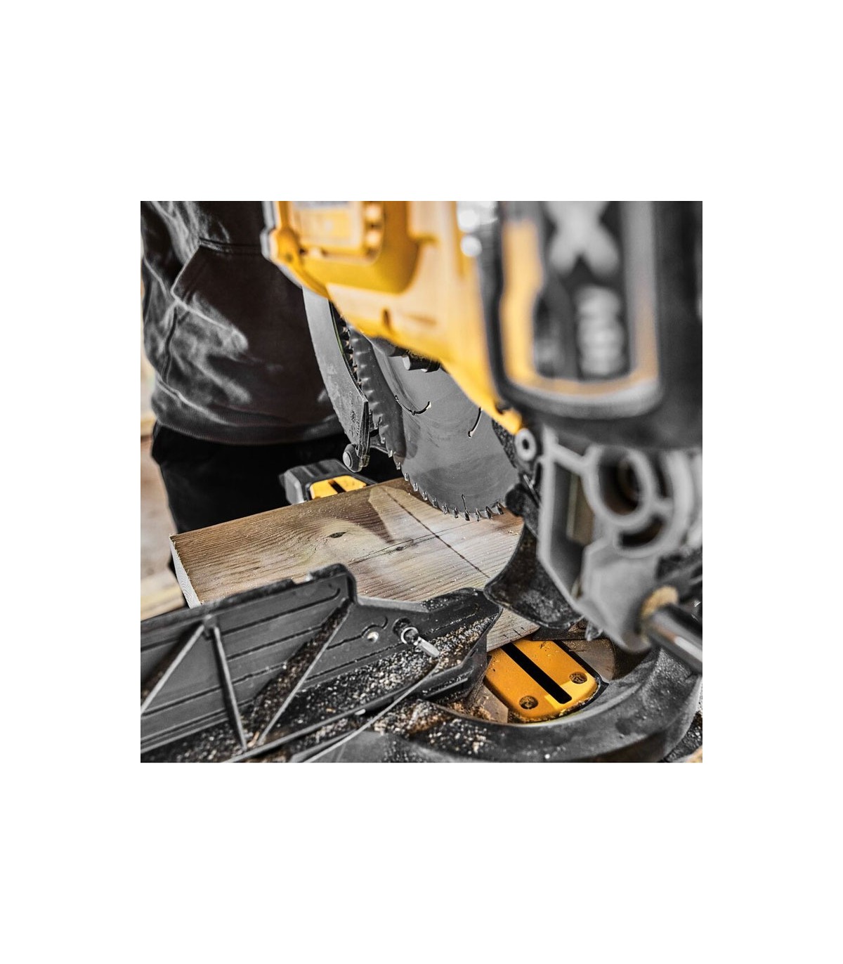 Scie à onglet radiale Ø 305 mm DCS781 DEWALT