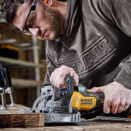 Fraiseuse à lamelles 18V DCW682NT-XJ DEWALT