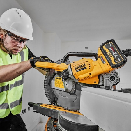 Scie à onglet radiale Ø 305 mm DCS781N-XJ DEWALT