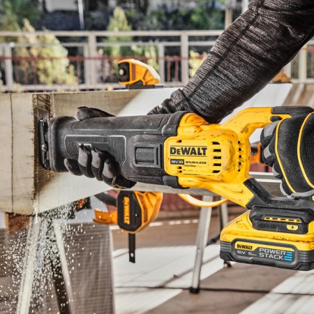 Scie sabre 18V DCS386NT-XJ DEWALT