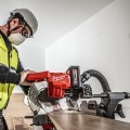 Scie à onglet radiale Ø190 mm 18V M18 FMS190-0 + 2 batteries 18V 12 Ah + 1 chargeur M12-18FC MILWAUKEE