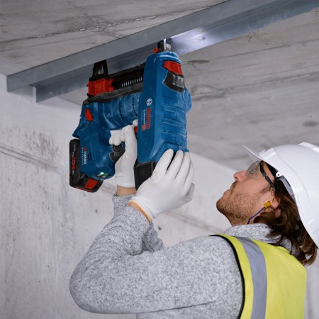 Cloueur à béton GNB 18V-38 BOSCH