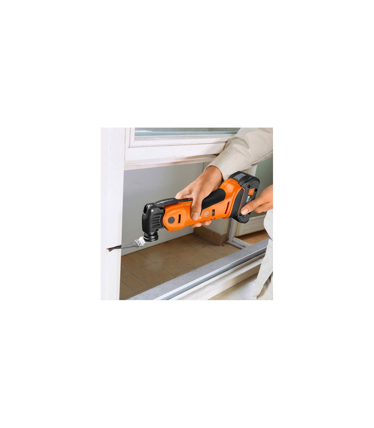 Multimaster AMM 700 MAX TOP AS + 2 batteries ProCore 18V 4 Ah AS + 1 chargeur GAL 1880 CV AS FEIN