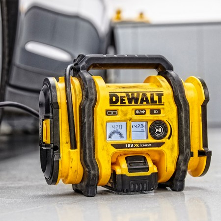 Gonfleur 18V XR DCC018N-XJ DEWALT