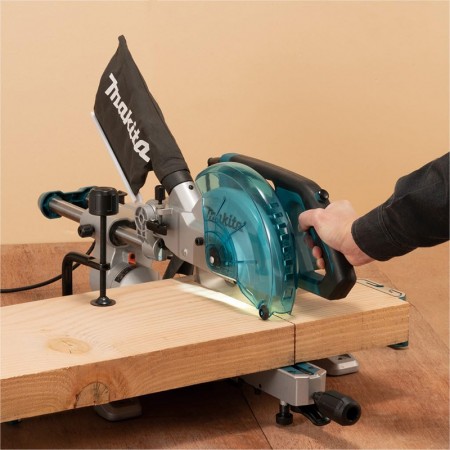 Scie à onglets radiale Ø216 mm LS0816F MAKITA