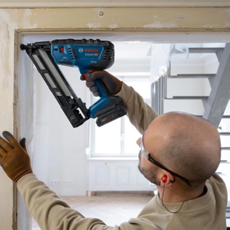 Cloueur à bois GNH 18V-64 MD BOSCH