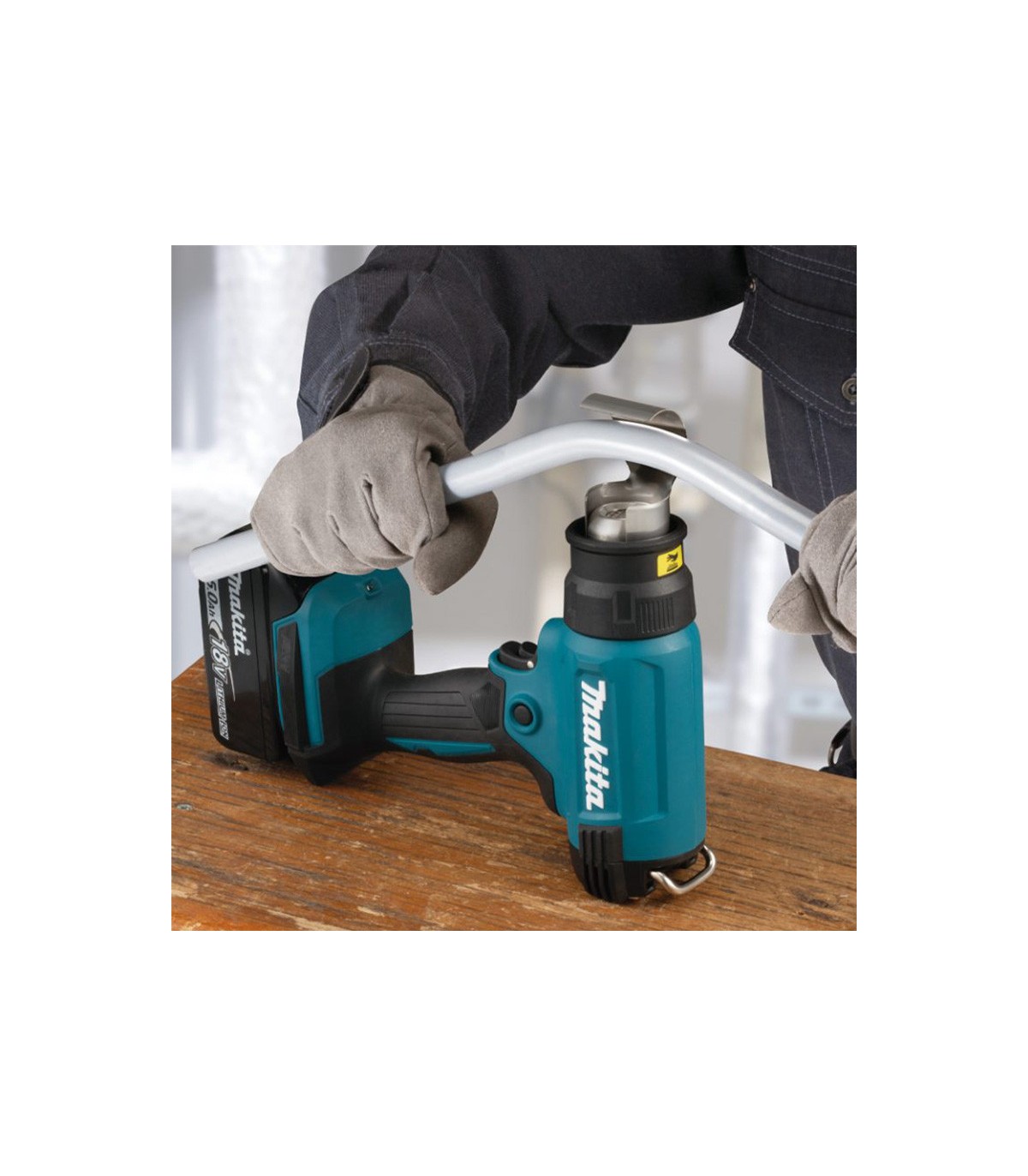 Décapeur thermique 18V DHG180Z + 1 batterie BL1850B 18V 5 Ah + 1 chargeur DC18RC MAKITA