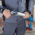 Pistolet à mastic GCG 18V-600 + 1 batterie GBA 18V 4 Ah + 1 chargeur GAL 18V-40 BOSCH