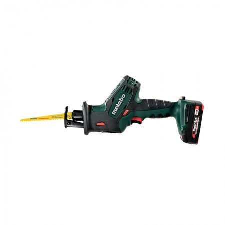 Scie sabre 18V SSE 18 LTX Compact + 2 batteries 18V 5.2 Ah + 1 chargeur rapide ASC 145 METABO