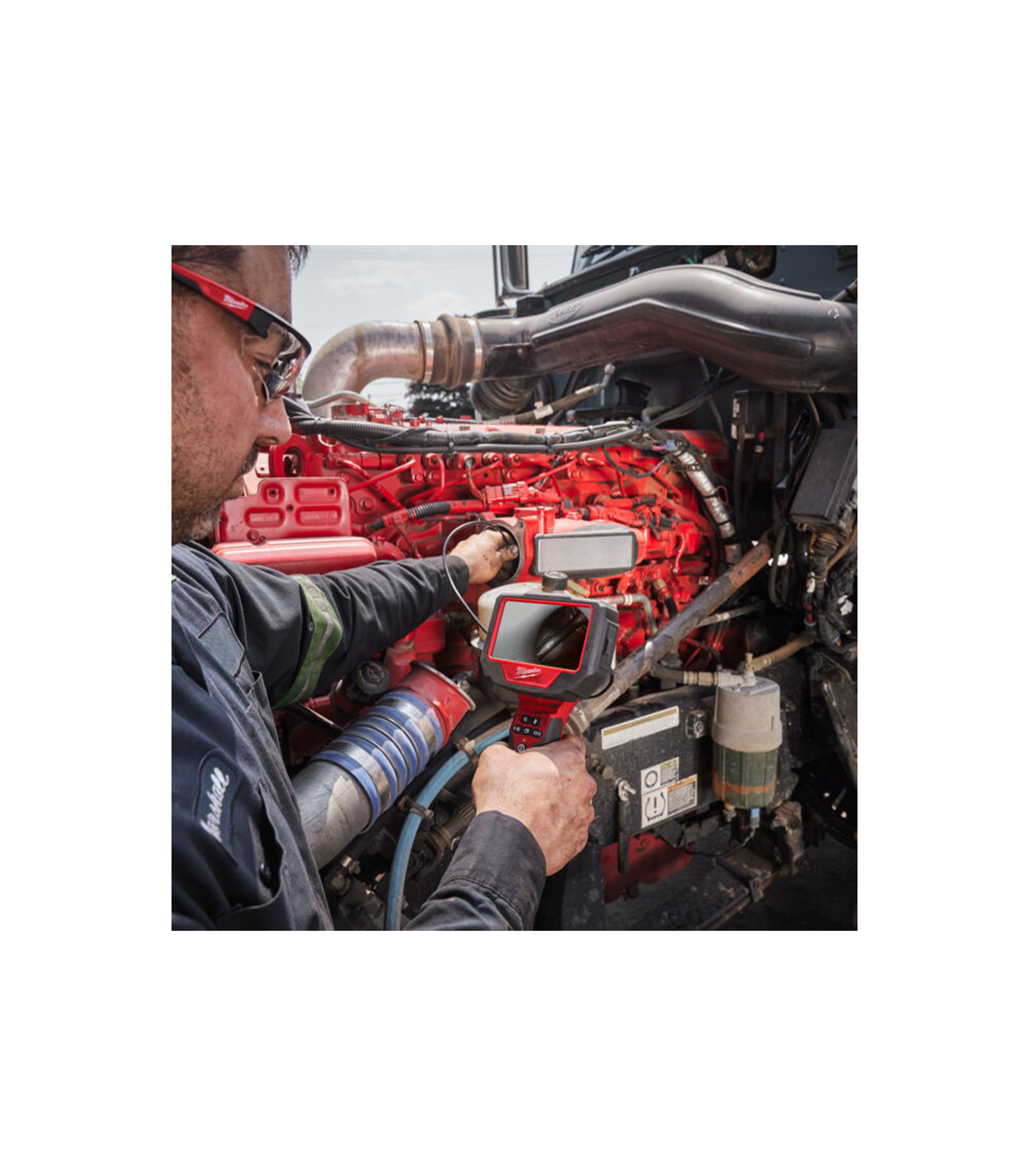 Micro-caméra d'inspection M12 ATB-0C + 2 batteries 2 Ah 12 V + chargeur C12C MILWAUKEE