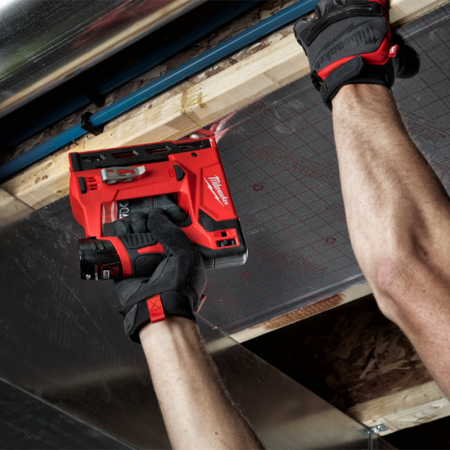 Agrafeuse 12V M12 BST-0 + 1 batterie 12V 2 Ah + chargeur C12C MILWAUKEE