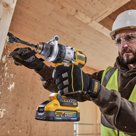 Perceuse, visseuse à percussion 18V brushless - DEWALT - avec 2 batteries 18V 5.0Ah - coffret - DCD1007H2T-QW