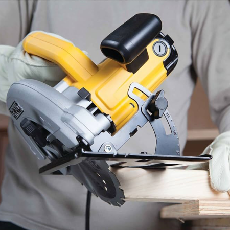 Scie circulaire 1350W Ø184 mm DWE560-QS DEWALT