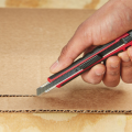 Cutter à lames sécables 9 mm MILWAUKEE