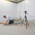 Laser lignes rouge 360° Pile 12V GLL 3-80 C + Trépied BT 150 BOSCH