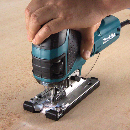 Scie sauteuse 720W 4351FCTJ MAKITA