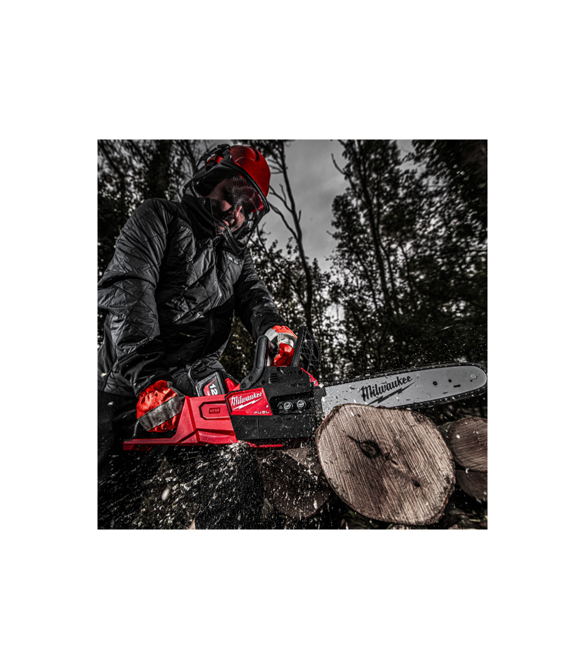 Tronçonneuse 30 cm M18 FCHSC-0 + 2 batteries 18V 12 Ah + chargeur M12-18 FC MILWAUKEE