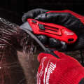 Cutter à lame rétractable compact MILWAUKEE