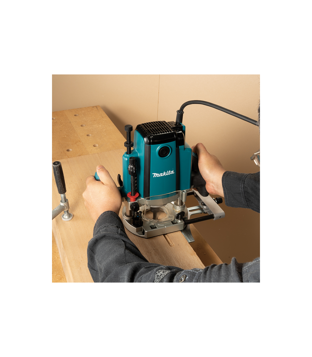 Défonceuse 1850W RP1802X07 MAKITA
