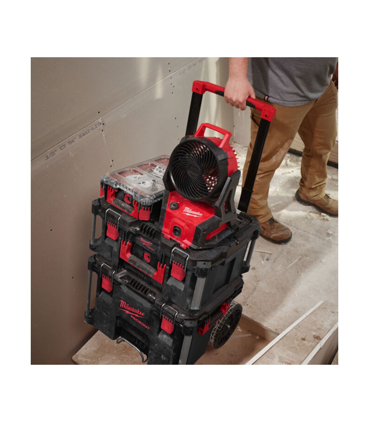 Ventilateur de chantier 18V M18 AFG2-0 + 1 batterie 18V 5 Ah + 1 chargeur M12-18 FC MILWAUKEE