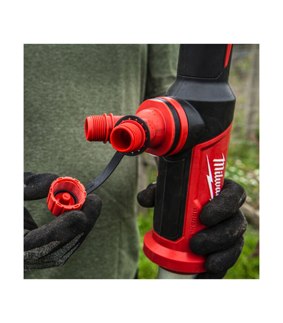 Pompe canne à eau 18V M18 BLSWP-0 + 1 batterie FORGE 18V 12Ah FB12 + 1 chargeur M12-18FC MILWAUKEE