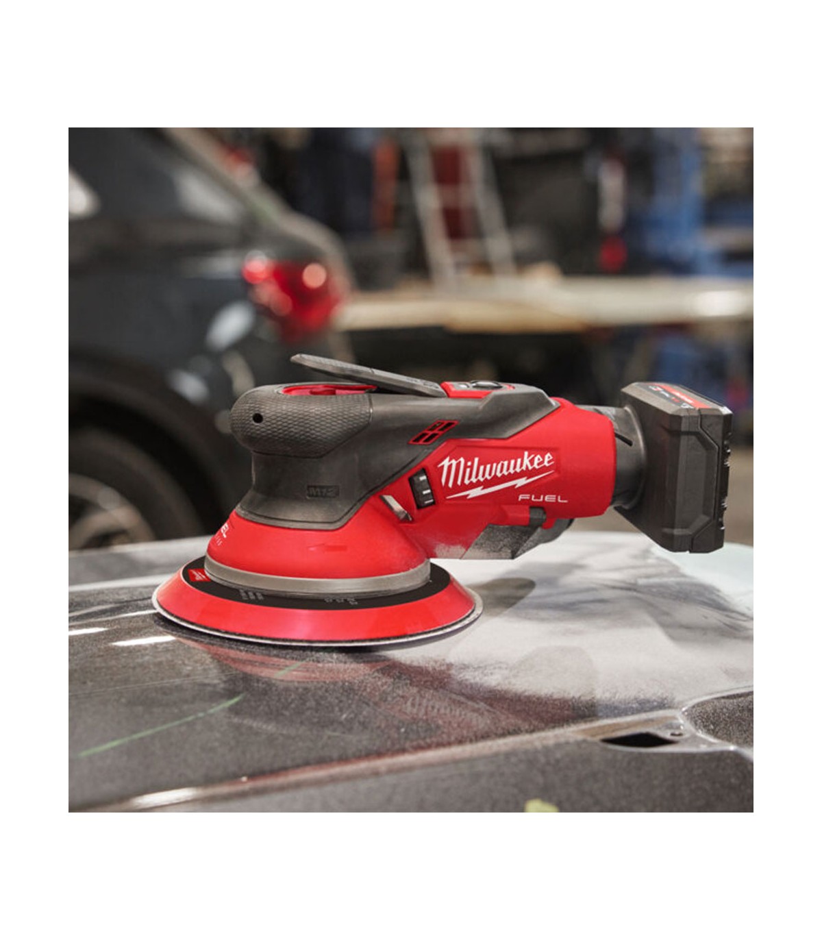 Ponceuse excentrique Ø150mm 12V M12 FROS2.5 + 2 batteries 12V 4 Ah + 1 chargeur C12C MILWAUKEE