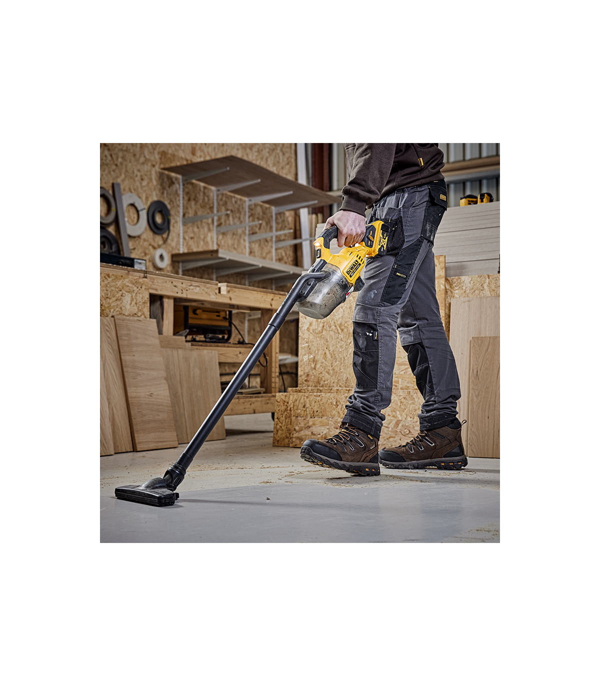 Aspirateur à main 18V DCV501LN-XJ +2 batteries 18V 5 Ah + chargeur DCB1104-QW DEWALT