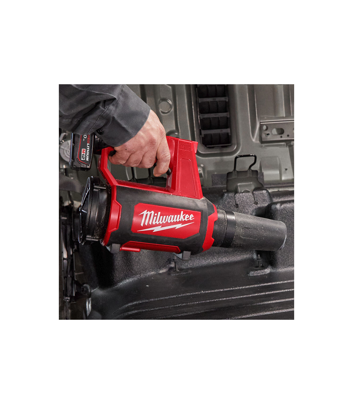 Souffleur 12V M12 BBL-0 + 2 batteries 2 Ah 12 V + chargeur C12C MILWAUKEE