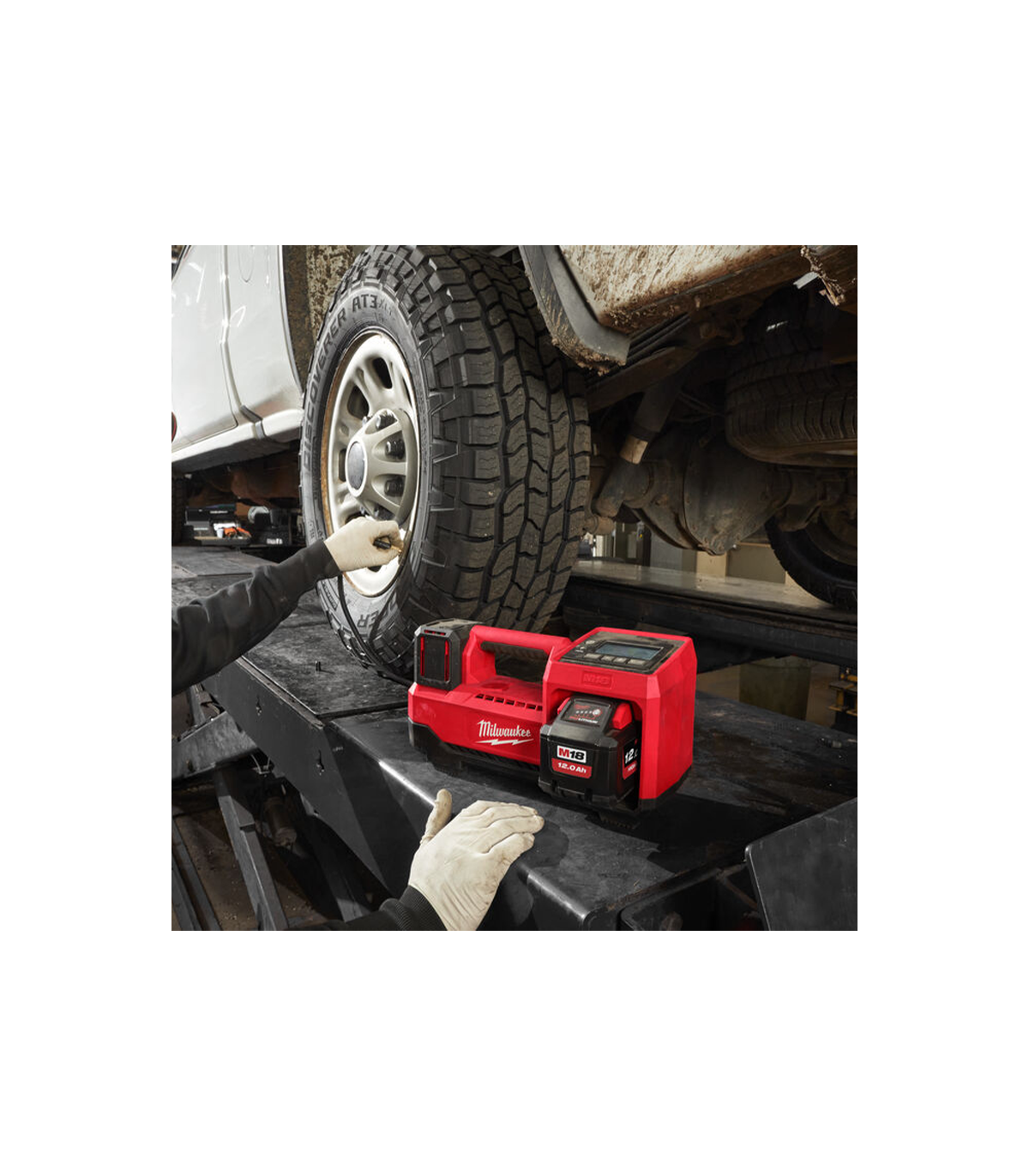 Compresseur 18V M18 BI-0 + 2 batteries FB 12 Ah + chargeur M12-18 FC MILWAUKEE