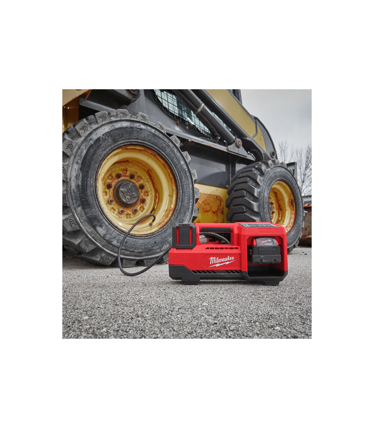 Compresseur 18V M18 BI-0 + 2 batteries FB 12 Ah + chargeur M12-18 FC MILWAUKEE