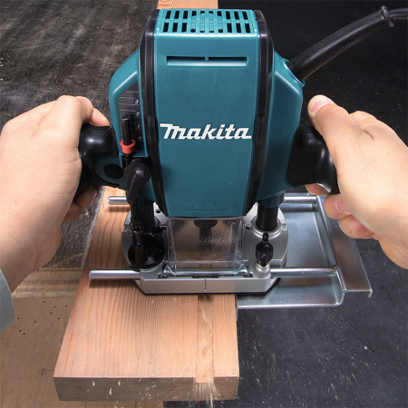 Défonceuse 900W RP0900XJ MAKITA