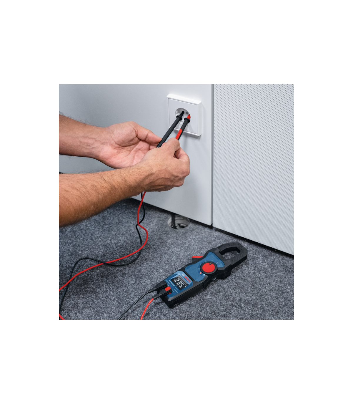Testeur pince multimètre GMC 600-15 BOSCH