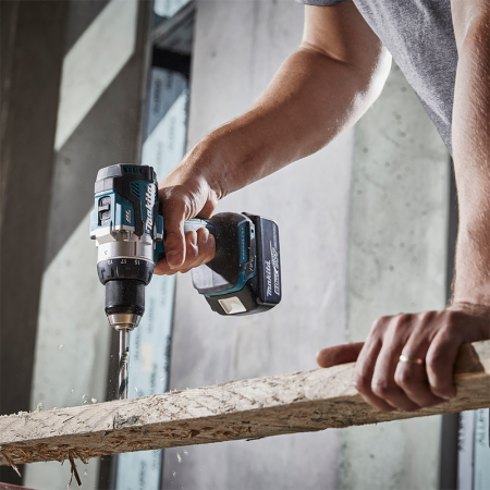 Perceuse-visseuse 18V DDF489ZJ MAKITA