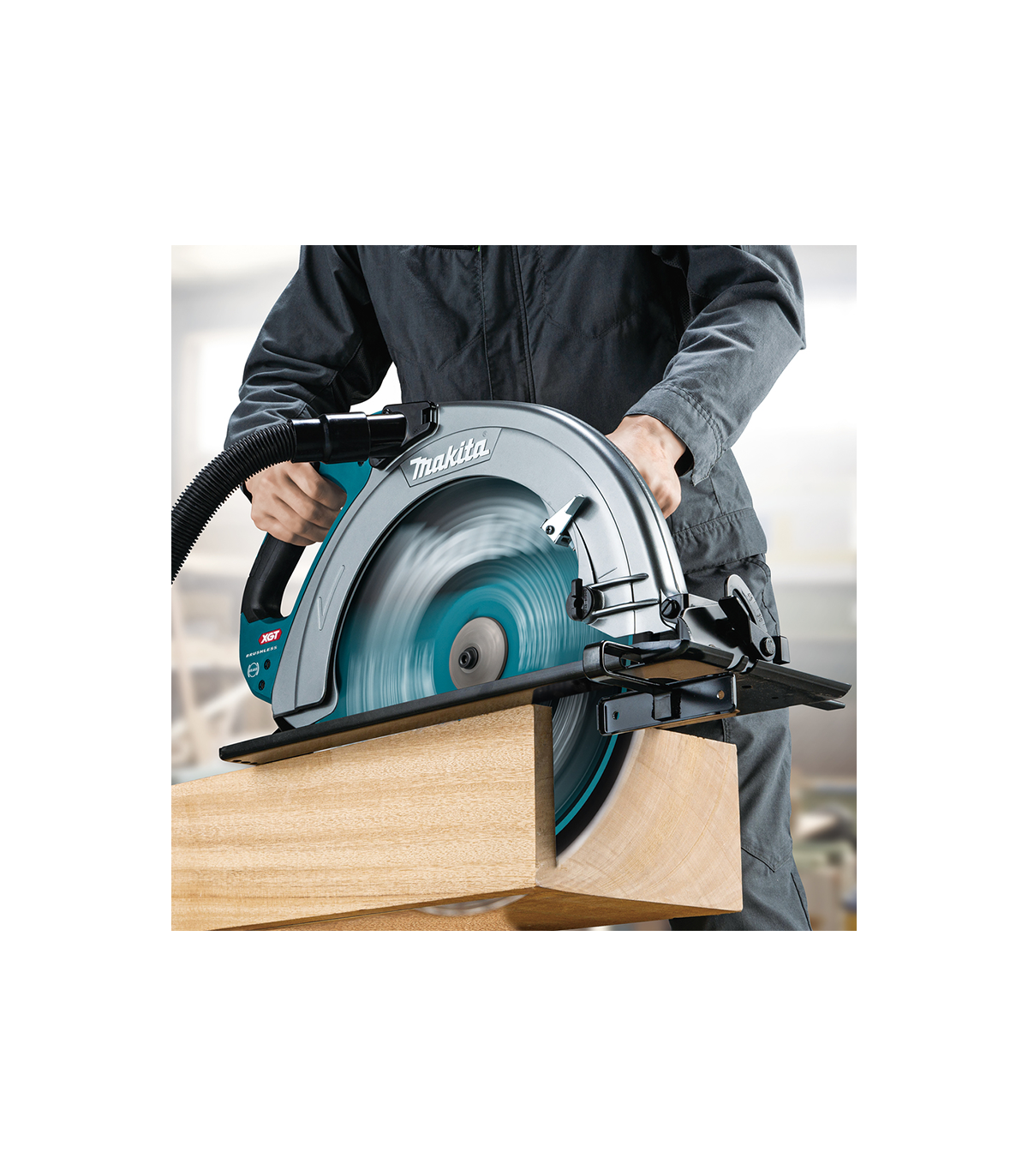 Scie circulaire 40V Ø415 mm HS013GZ + 1 batterie 40V 4 Ah + 1 chargeur rapide DC40RA MAKITA