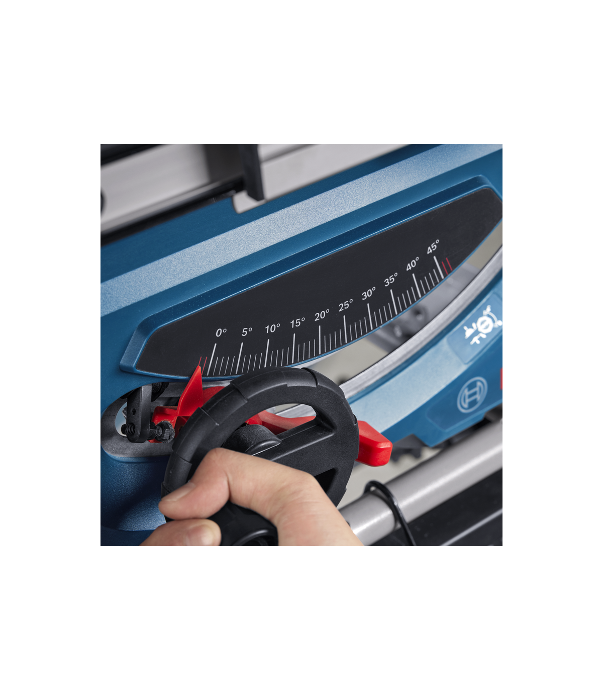 Scie sur table filaire GTS 70-216 BOSCH