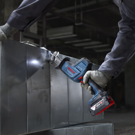 Scie sabre GSA 18V-24 BOSCH