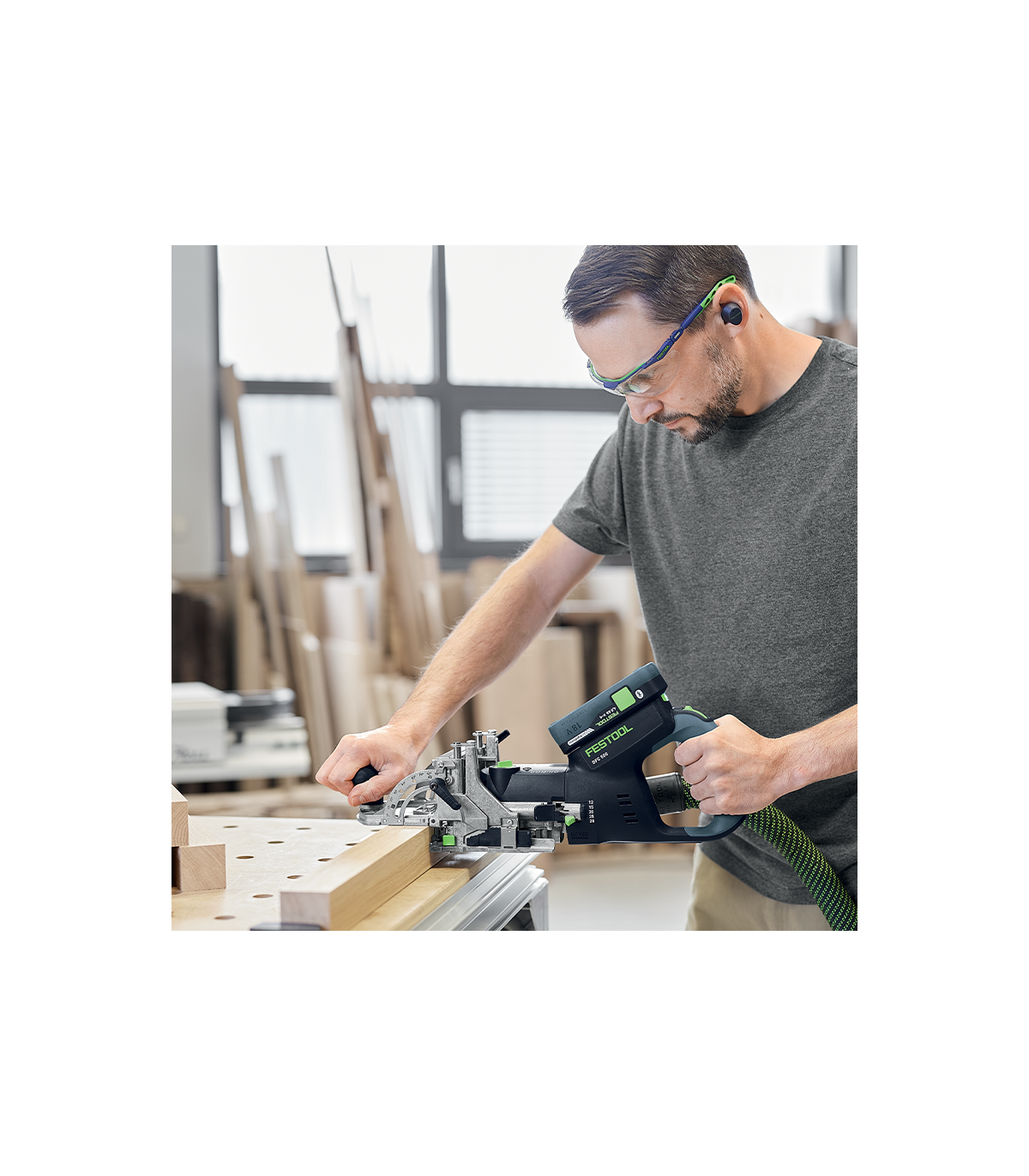 Fraiseuse DOMINO DFC 500 E-Basic + 1 batterie 18V 4 Ah + 1 chargeur TCL 6 FESTOOL