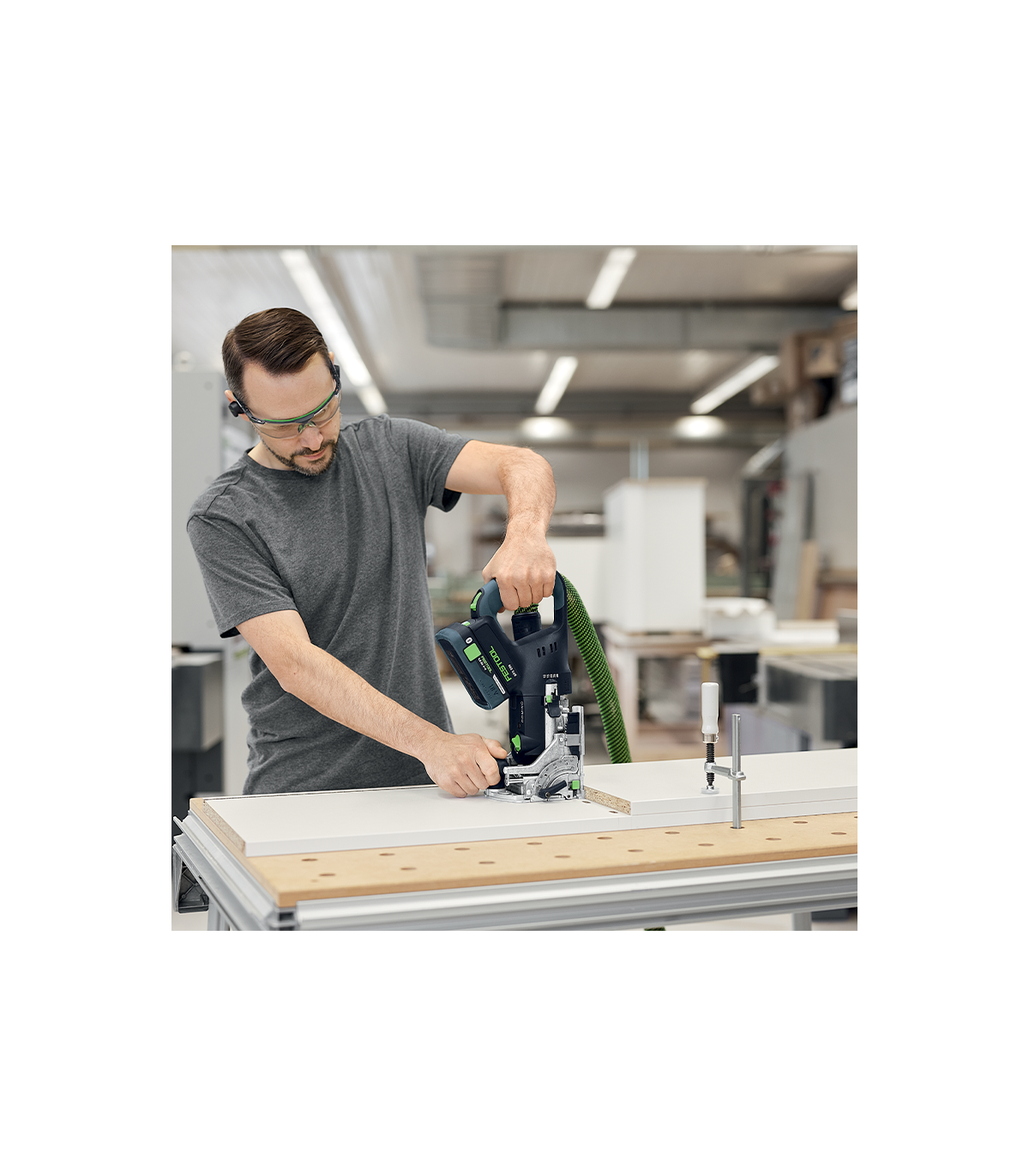 Fraiseuse DOMINO DFC 500 E-Basic + 1 batterie 18V 4 Ah + 1 chargeur TCL 6 + accessoires FESTOOL