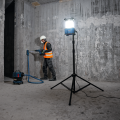 Projecteur de chantier GLA 18VH-7500 + Trépied d'éclairage GLT 300-40 BOSCH