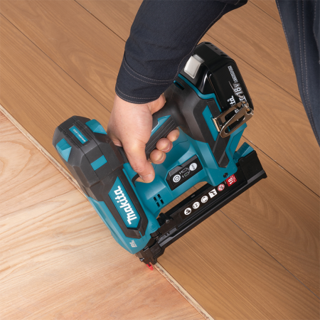 Agrafeuse 18V DST630Z MAKITA