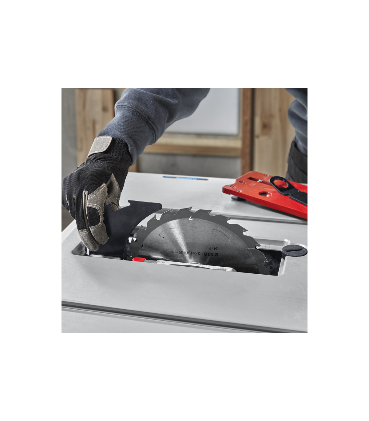 Scie sur table Ø216 mm GTS 18V-70 BOSCH