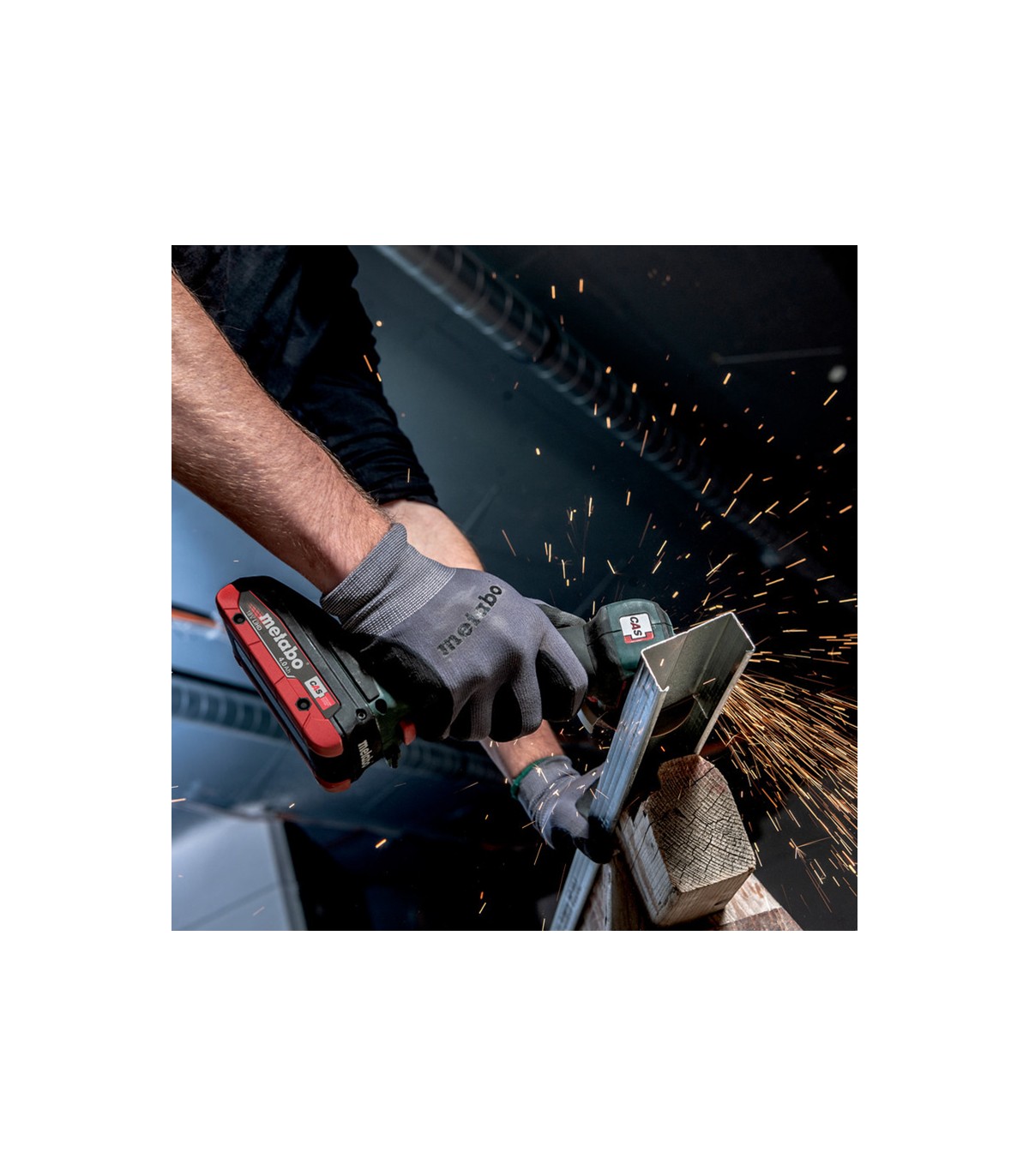 Meuleuse d'angle Ø76mm 18V CC 18 LTX BL + 2 batteries 18V 5.2 Ah + 1 chargeur ASC 145 METABO