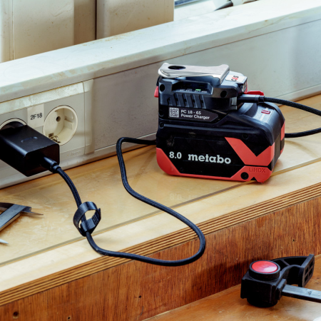 Chargeur PC 18-65 METABO