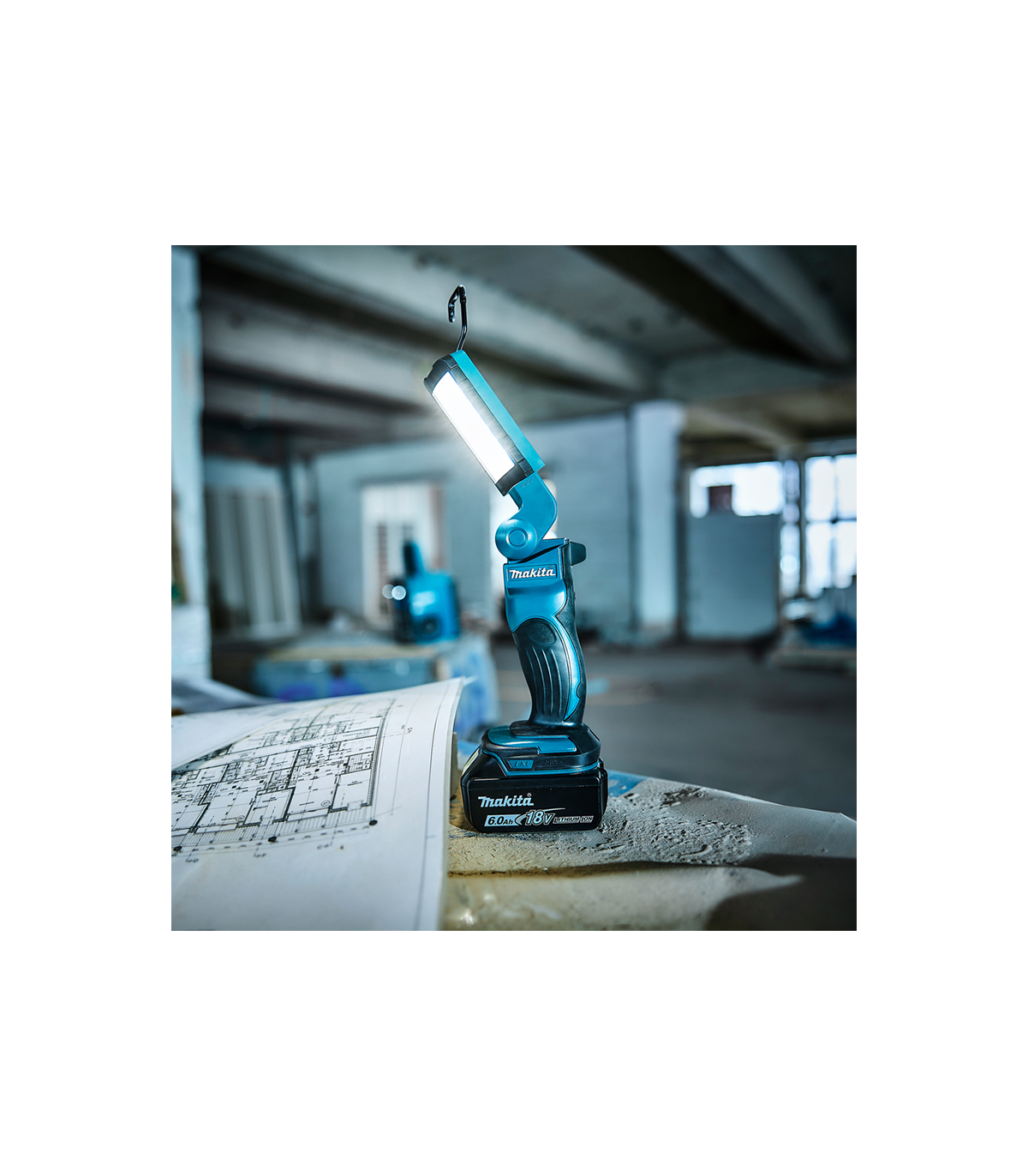 Lampe sur batterie 14,4/18V 400 lx DEBDML801 MAKITA