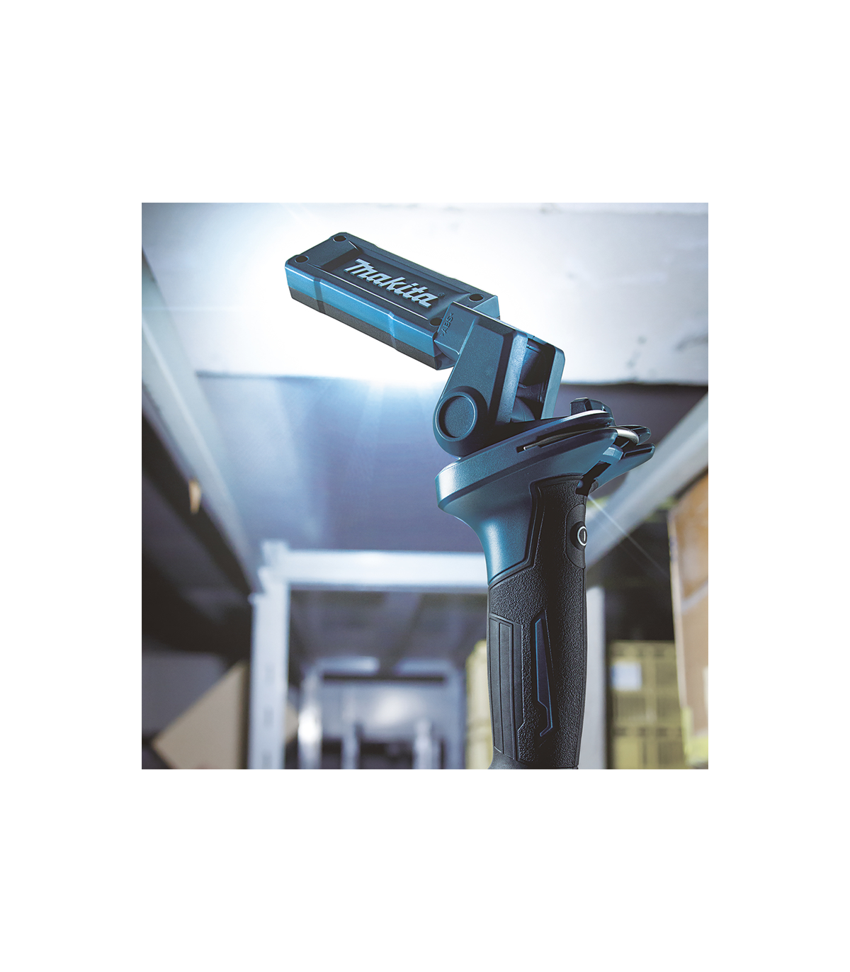 Lampe sur batterie 14,4/18V DEBDML816 MAKITA