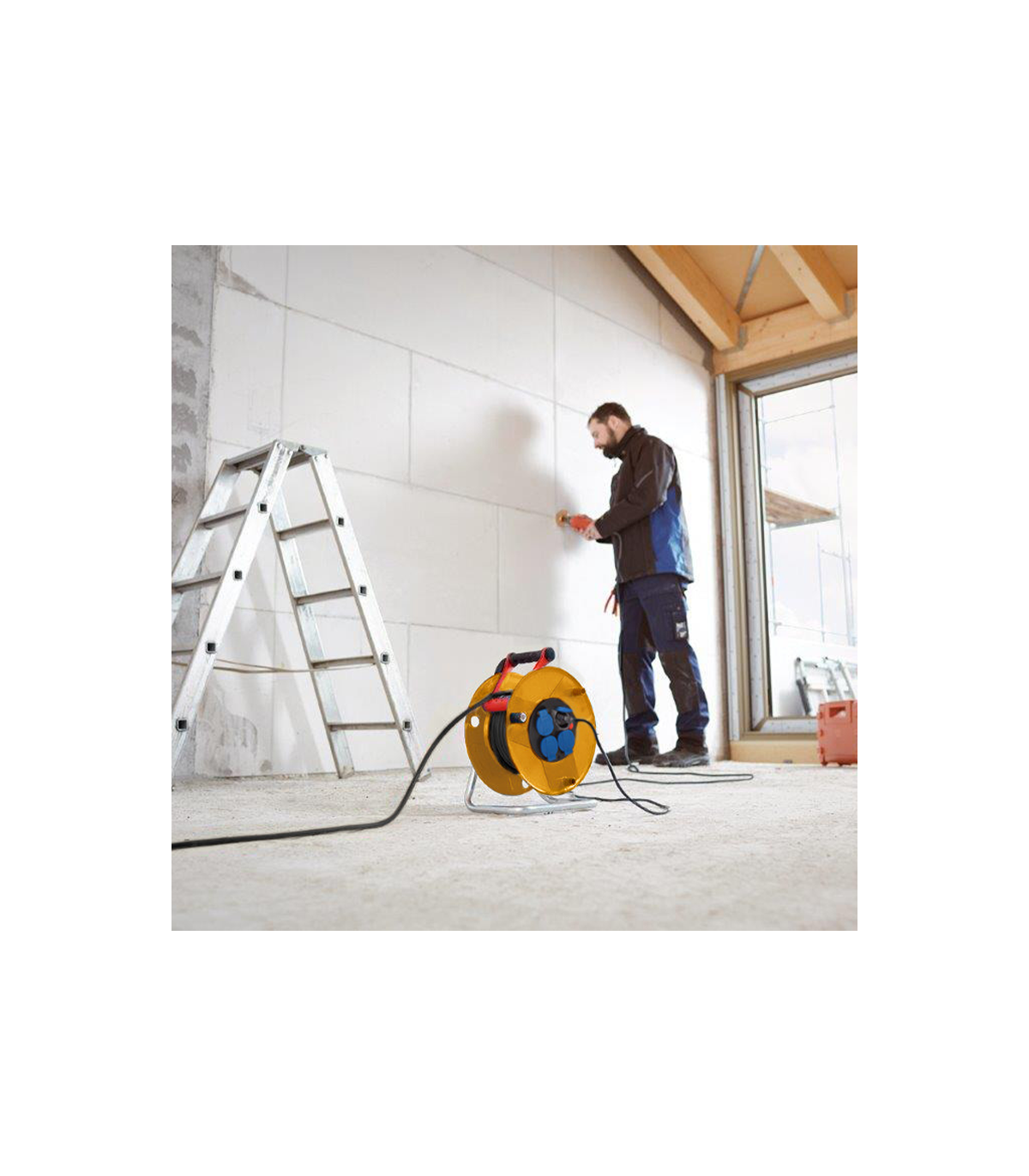 Enrouleur de cable standard 4 prises 40 m BRENNENSTUHL